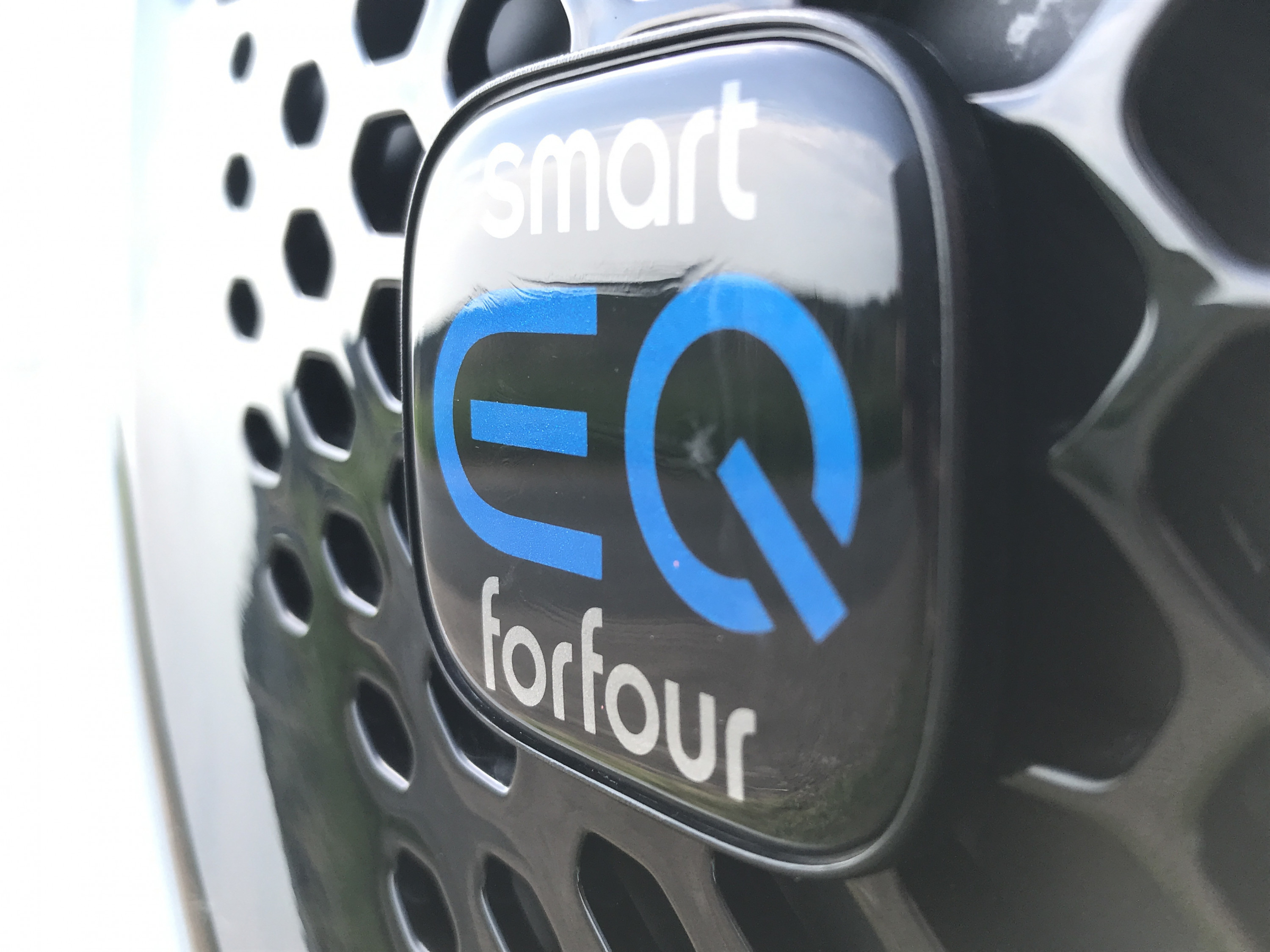 Forfour EQ in weiß