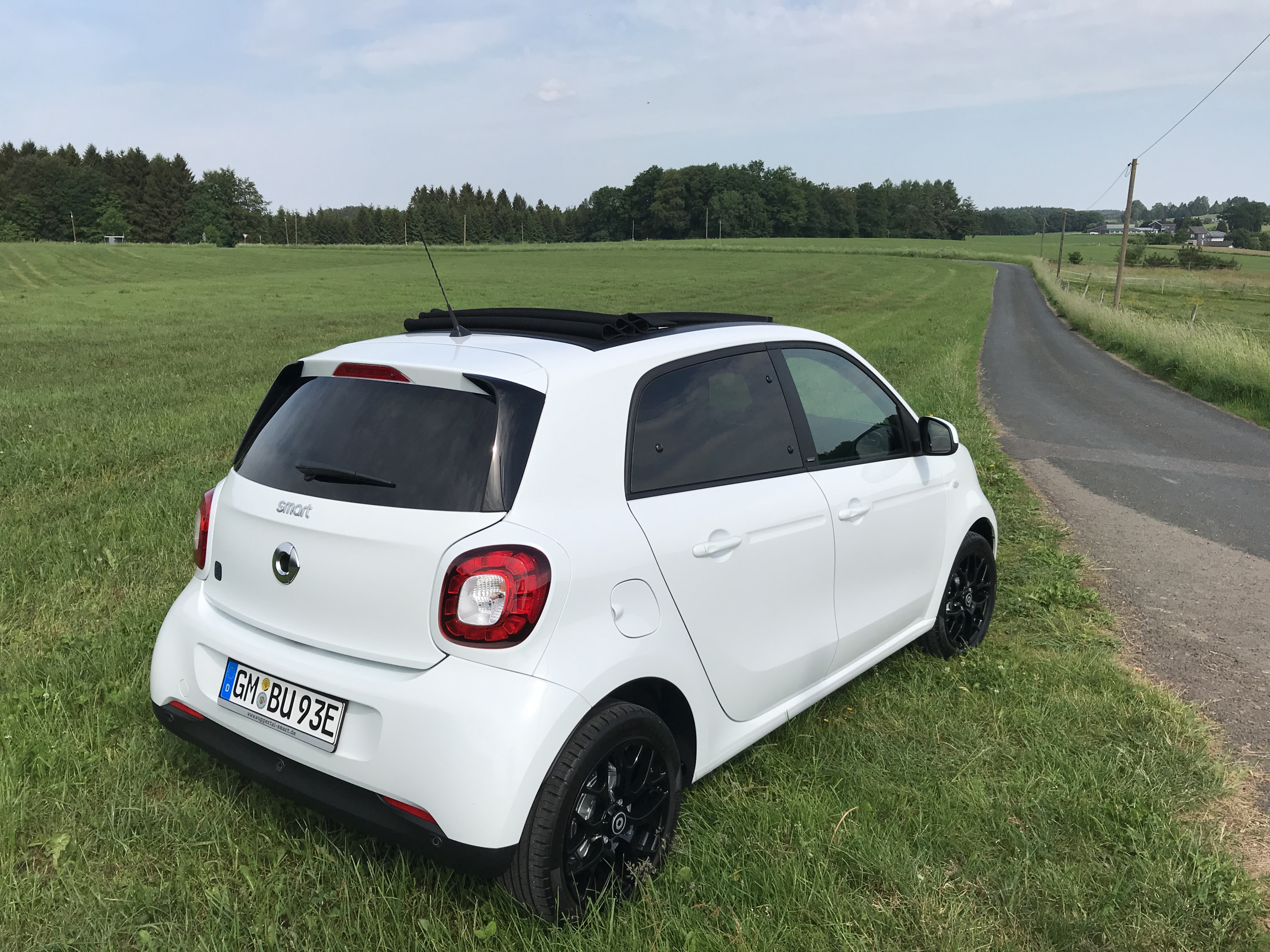 Forfour EQ in weiß