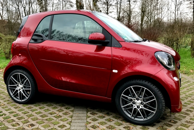 Meine Neuer :-) Smart 42 Brabus xclusive carmine red