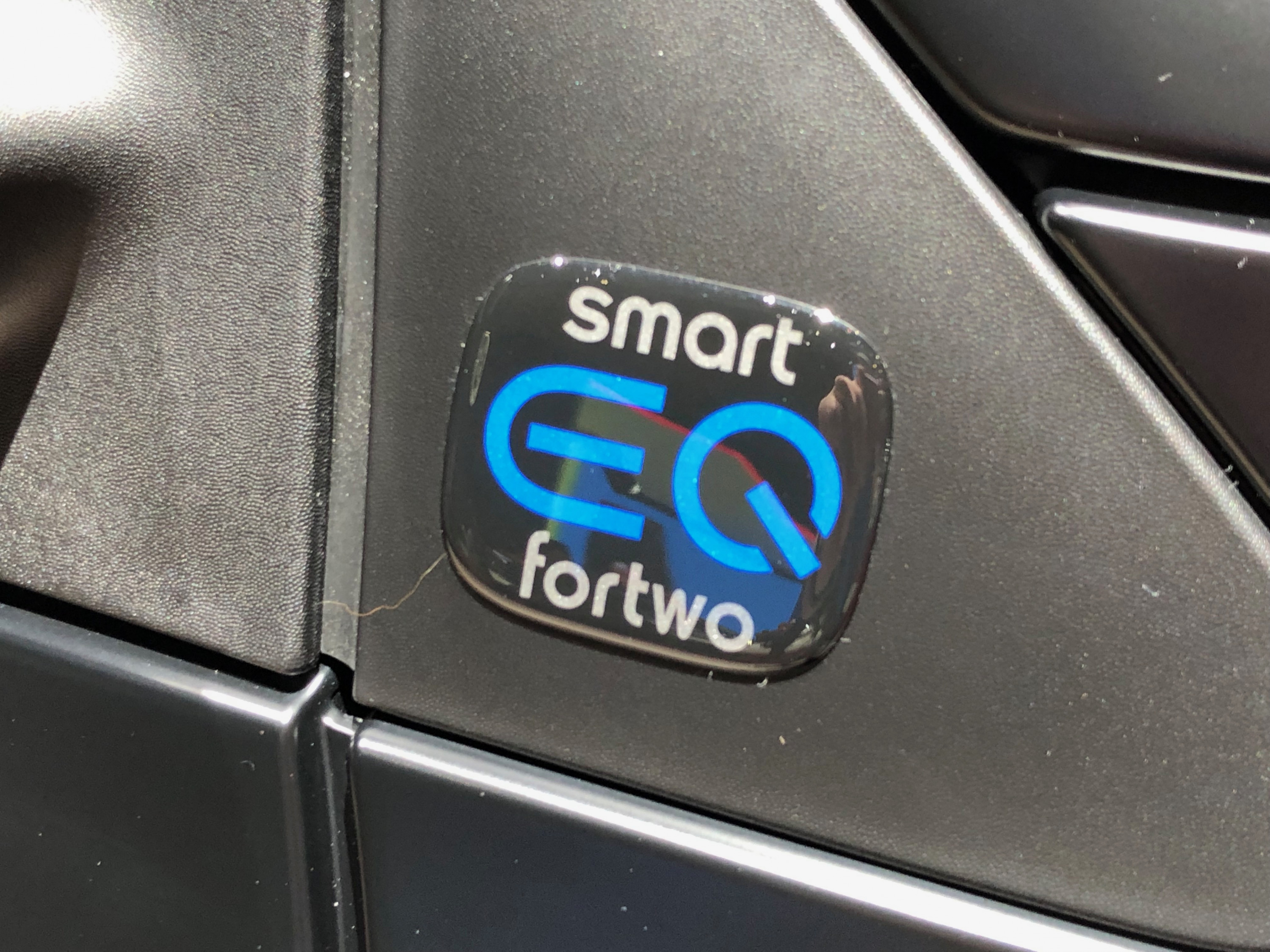 Ausstattungsline durch "smartEQfortwo"-Tag ersetzt