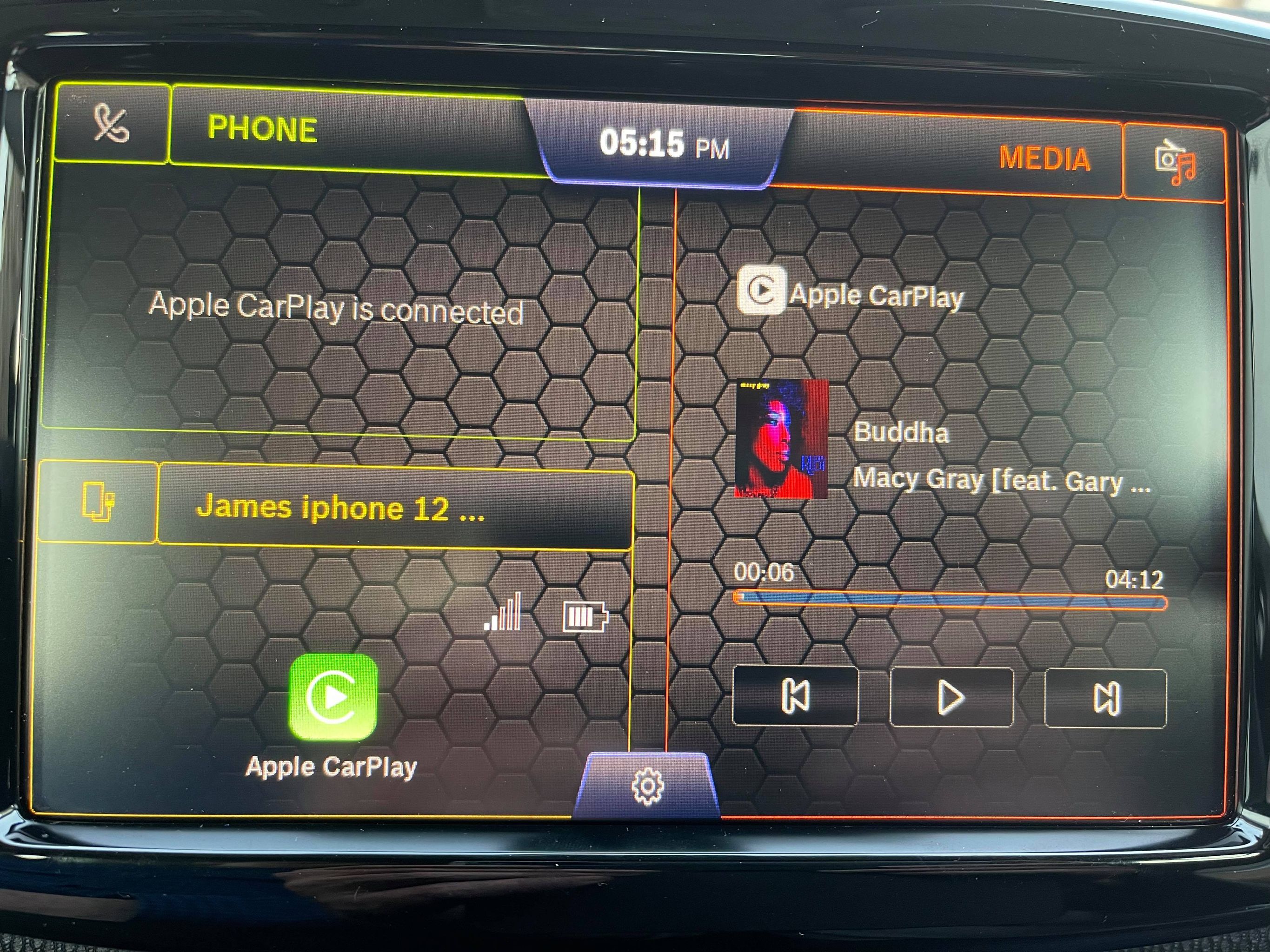 Wireless Apple CarPlay im smart EQ