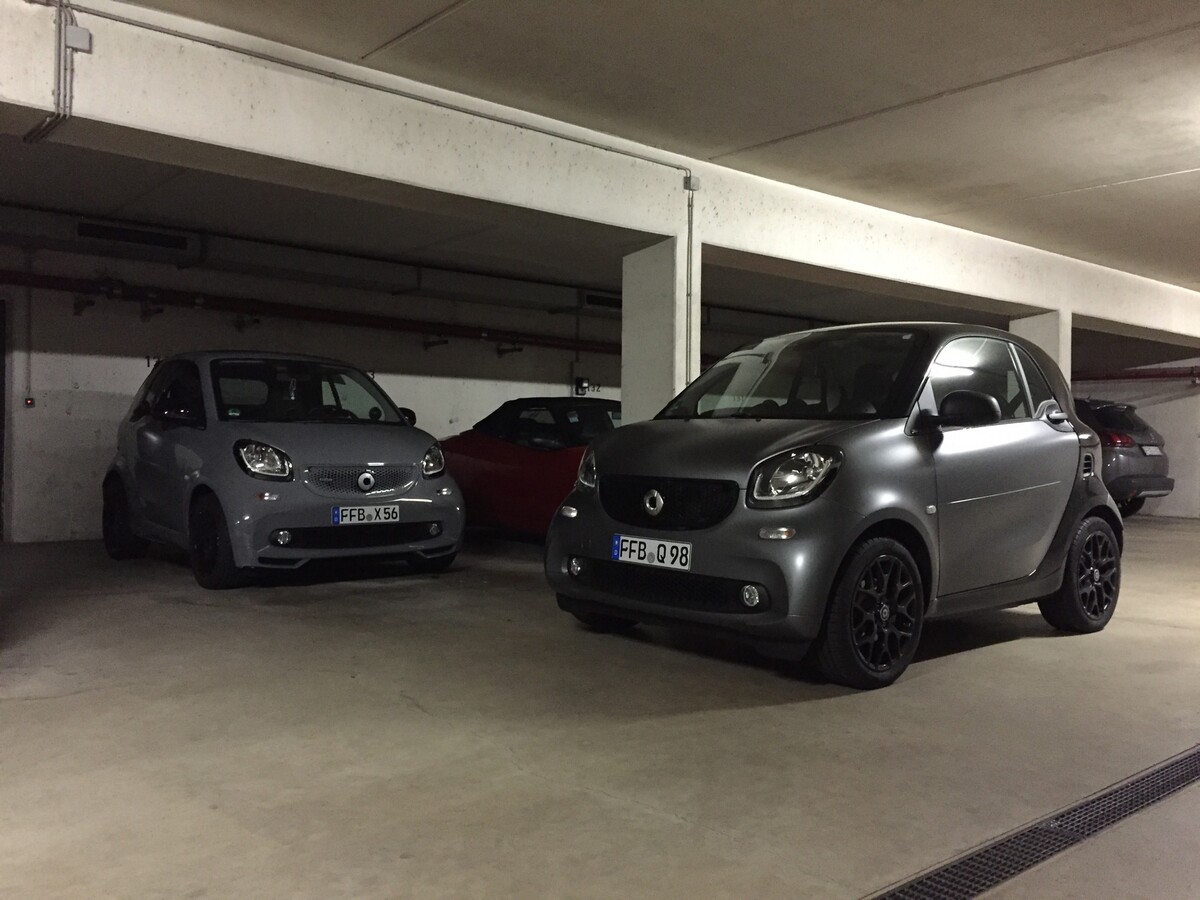 smartes Treffen: 453 Cabrio Brabus Tailormade 109 PS DCT, 453 Coupe Passion Sportpaket 90 PS DCT