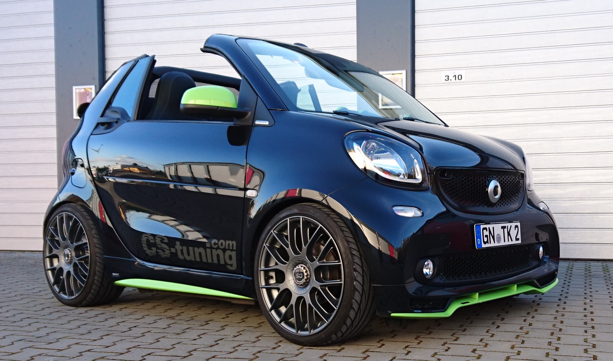 Смарт добавить. Smart Fortwo 453. Диски Smart Fortwo 453. Mercedes Smart Fortwo Forfour 453. Smart+Forfour+2g+Tuning.